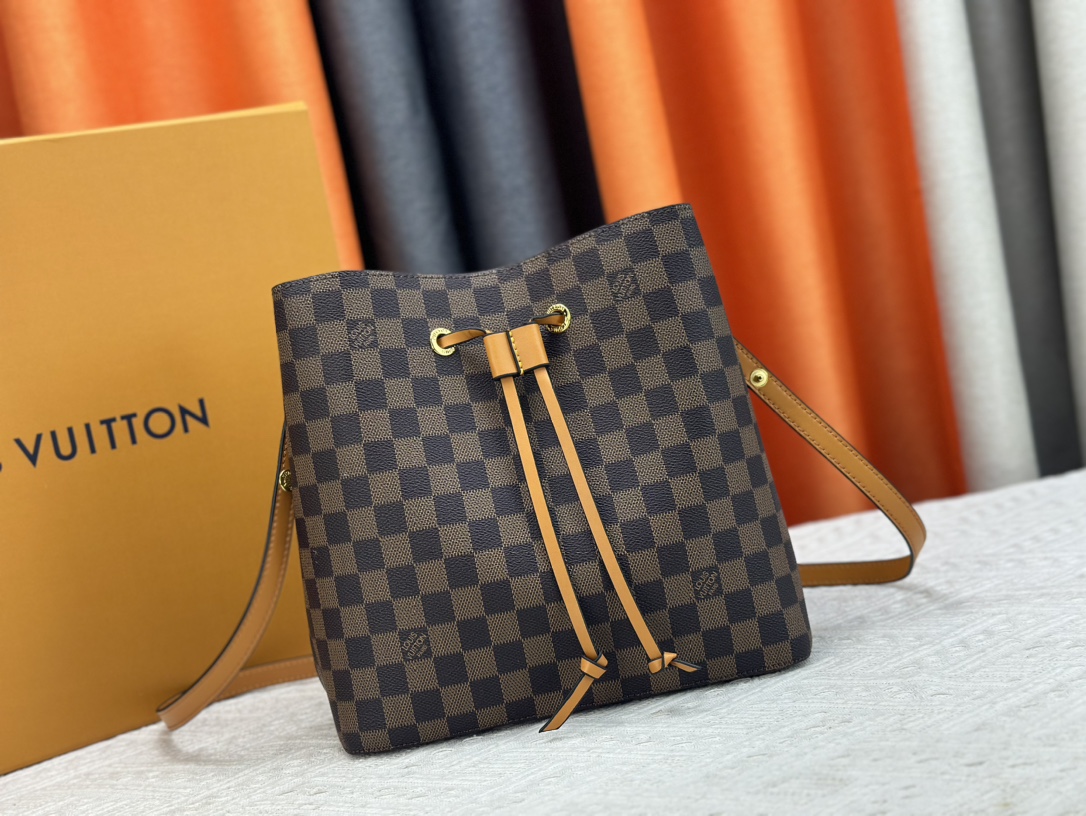 LV bag 337